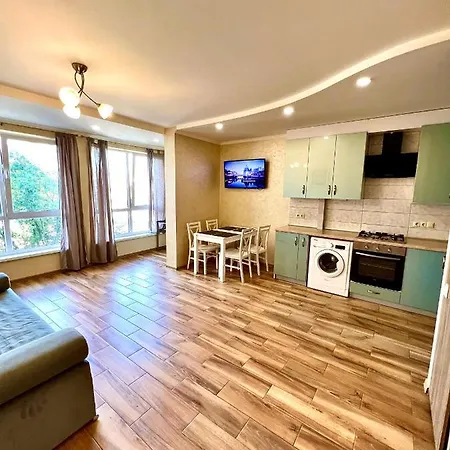 Lägenhet Parus Lviv